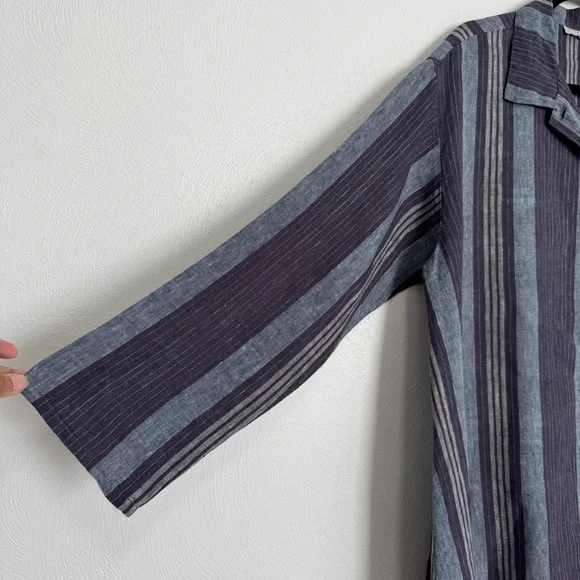 Bryn Walker Linen Shirt Women’s Medium Oversized Blue Stripe Pearl Made In USA - Picture 4 of 13
